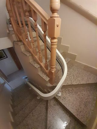 INSTALACIÓN SILLAS SALVAESCALERAS GIJÓN Y ASTURIAS