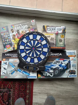 Lote de juegos: LaLiga, Escape Room, Coche RC