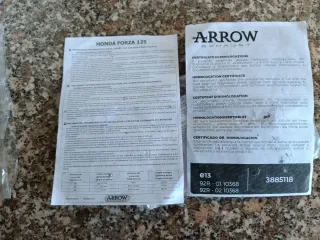 Escape Arrow Honda Forza 125cc 2022