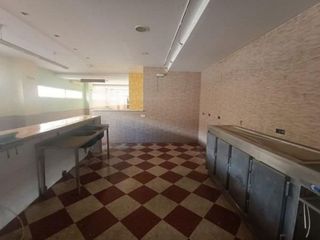 Local comercial en venta en La Banda - Campo de Fútbol en Chiclana de la Frontera