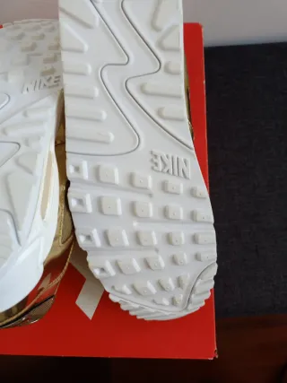 Nike Air Max 90 SP Metallica Gold Talla 43