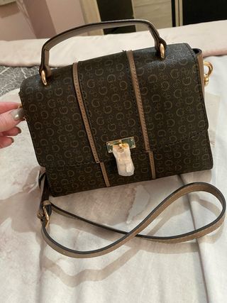 Bolso Guess Totem Marrón y Beige