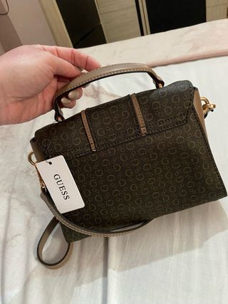 Bolso Guess Totem Marrón y Beige