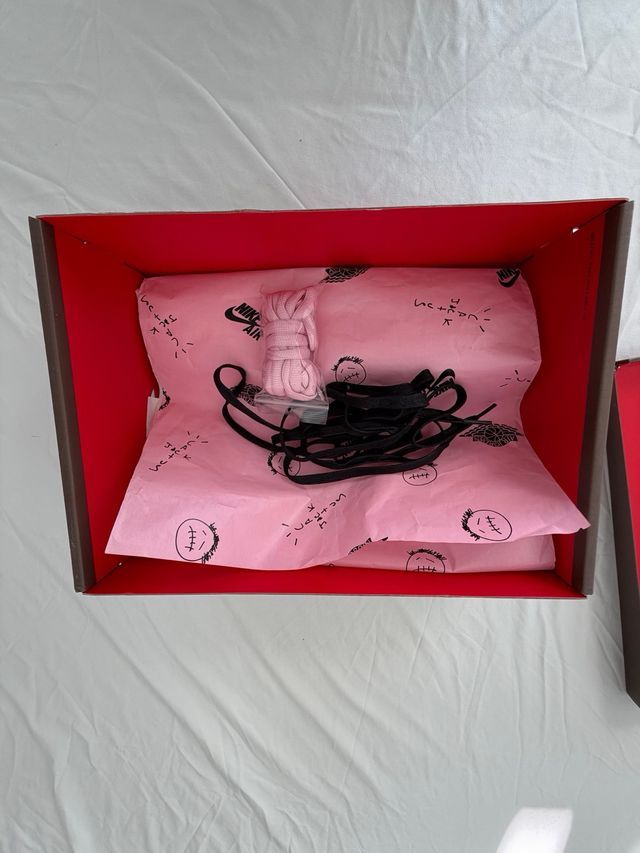 Jordan Travis Scott x Nike