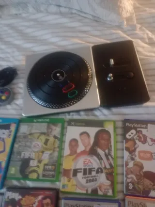 Varietà di console e videogiochi per PS2, PS4, Xbox, Wii e più