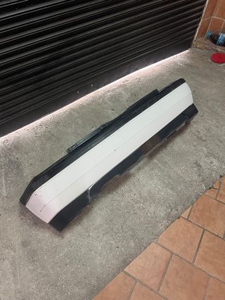 Paragolpes trasero VW Golf 3