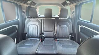 Land Rover Defender 110 D200 SD4 S 4WD Auto 147 kW (200 CV)