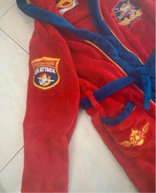 Vestaglia bambino rossa con bordi blu