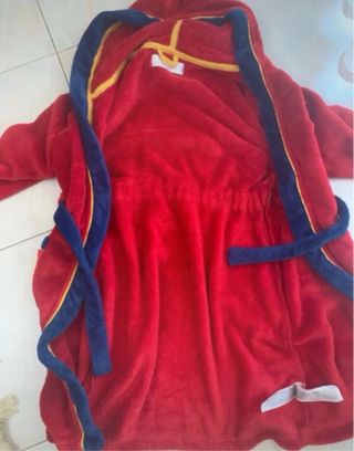 Vestaglia bambino rossa con bordi blu