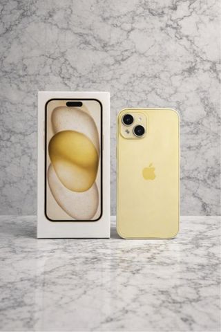iPhone 15 Plus amarillo