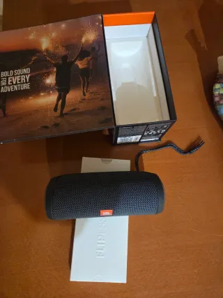 Altavoz Bluetooth JBL Flip Essential 2
