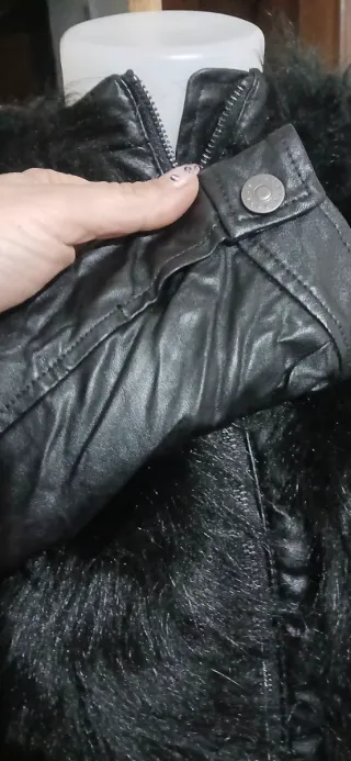 Giacca Siley pellicciotto e nappa nera