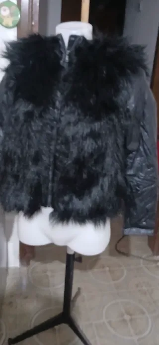 Giacca Siley pellicciotto e nappa nera