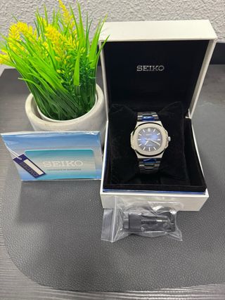 Seiko Nautilus Royal Blue 41 mm