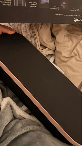 Plancha Dyson Beige y Rosa