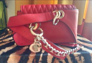 Riñonera Guess Roja Acolchada