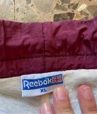 Pantalón baggy Reebok morado