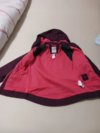 Cortavientos niña morado y rosa