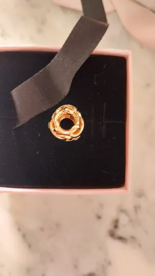 Charm Pandora Oro Rosa y Circonita