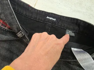 Minifalda vaquera negra Mickey Desigual Nueva.