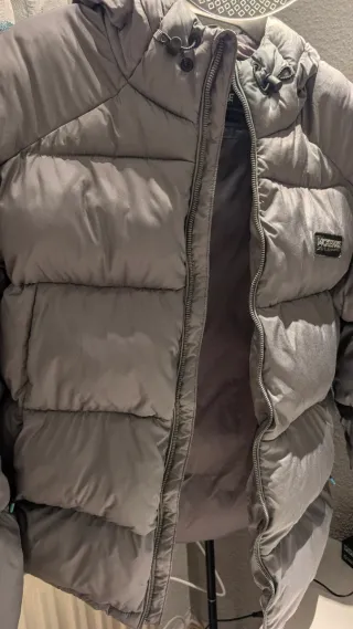 Cazadora de plumas MCKINLEY gris