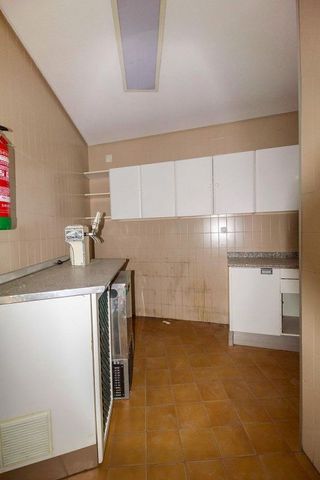 Oficina en venta en Centro - La Costilla en Rota