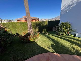 Chalet en alquiler en El Faro de Calaburra - Chaparral en Mijas