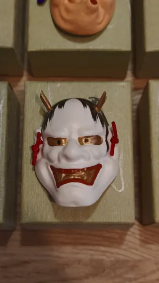 Set 6 mini maschere giapponesi ceramica