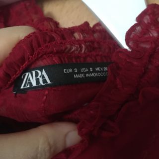 Blusa top efecto plumas Zara