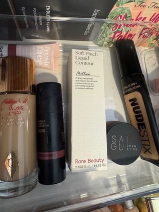 Base de Maquillaje Rare Beauty Mellow