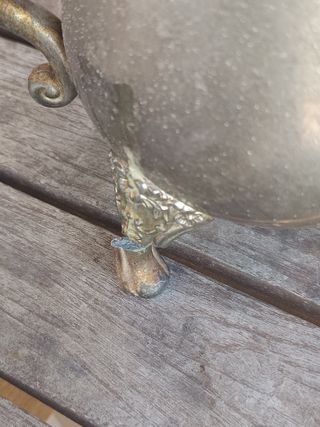 Tetera antigua de peltre