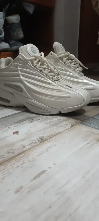 Nike NOCTA Hot Step II Plata/Blanco