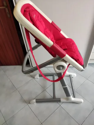 Seggiolino pappa con tavolino e sdraietta Bébé Com