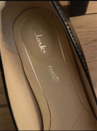 Zapatos de tacón negros Clarks