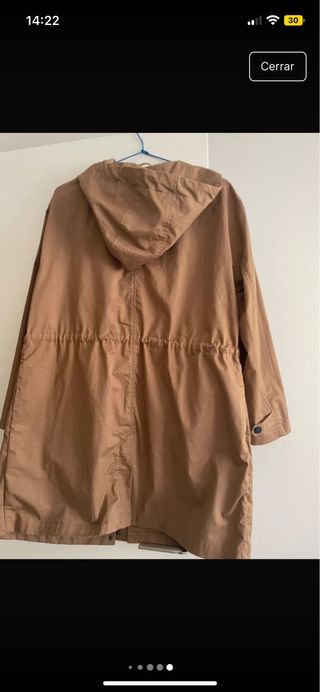 Chaqueta gabardina beige