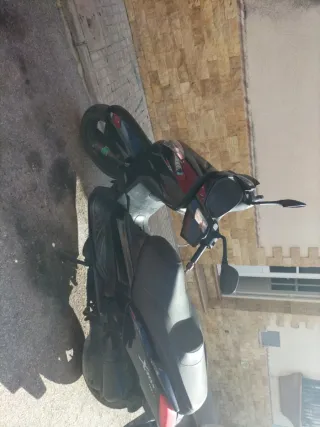 Yamaha Xmax 125cc Scooter