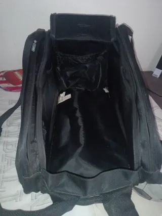 Paletero Bullpadel Hack Proline Negro