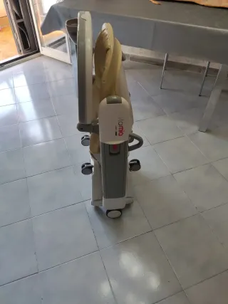 Seggiolino pappa Peg Perego con tavolino