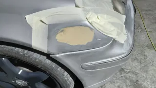 Se arregla chapa y pintura muy barata de coche