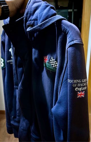 Sudadera Hackett azul con parches