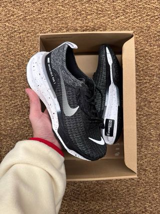 Nike Invincible Run 3 Taglia 38.5 Nuove