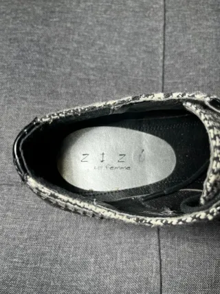 Scarpe brogue Zizù la Femme nere e bianche