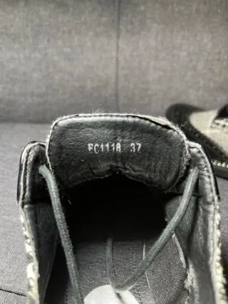 Scarpe brogue Zizù la Femme nere e bianche