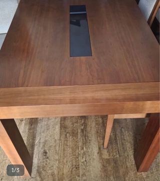 Mesa de madera maciza con 4 sillas