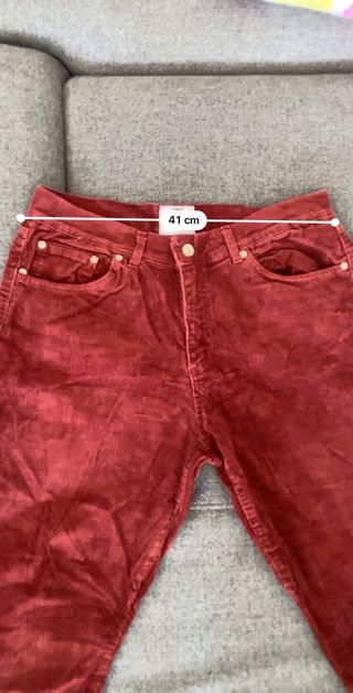 Pantaloni in velluto a coste bordeaux