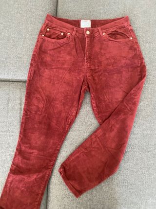 Pantaloni in velluto a coste bordeaux