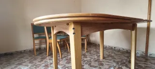 Mueble de salón modular, mesa extensible y sillas