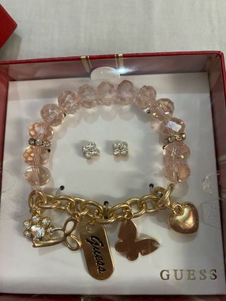 Conjunto Guess Pulsera y Pendientes