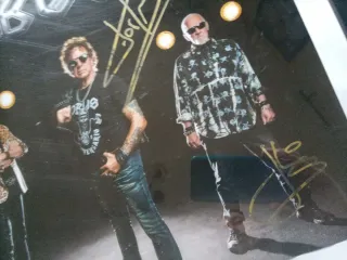 OBUS autógrafo póster firmado