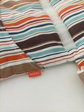 Cojín Trona Stokke Rayas